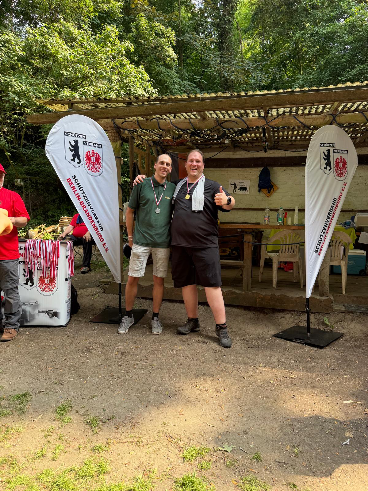 Zwei Medaillengewinner bei der Landesmeisterschaft 3D des SVBB 2026